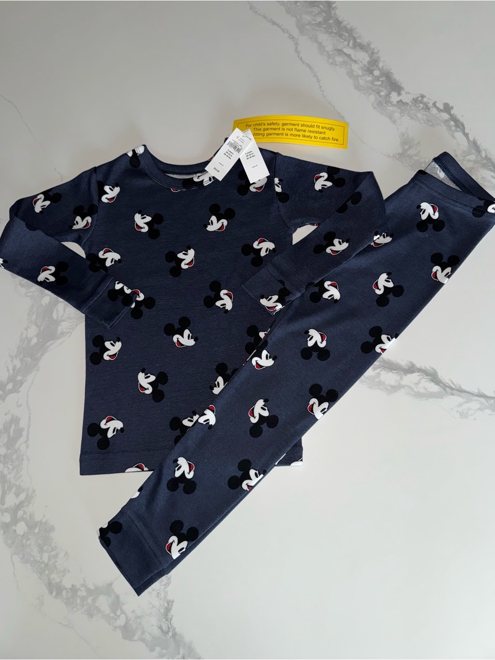 GAP Boys Disney Mickey Mouse Organic Cotton Pajamas Size 4